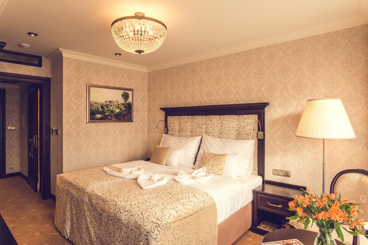 Florian Palace 4*